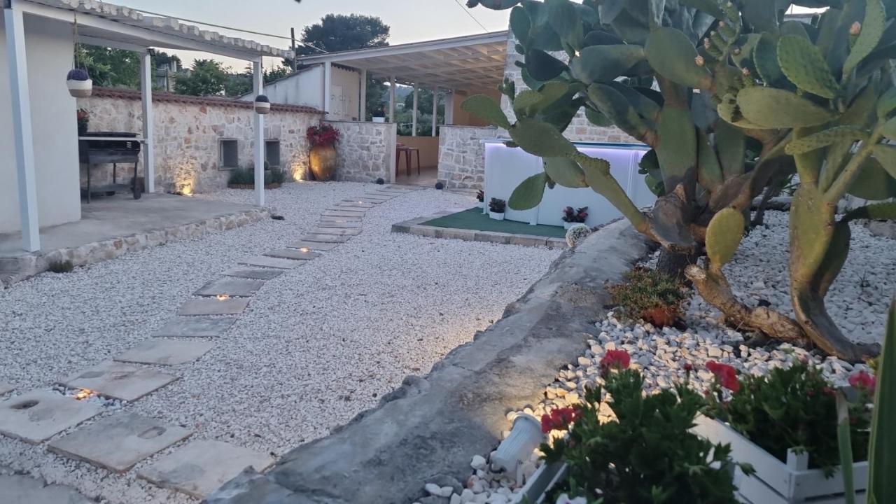 マルティナ・フランカ I Trulli Dei Nonni Evelinヴィラ エクステリア 写真